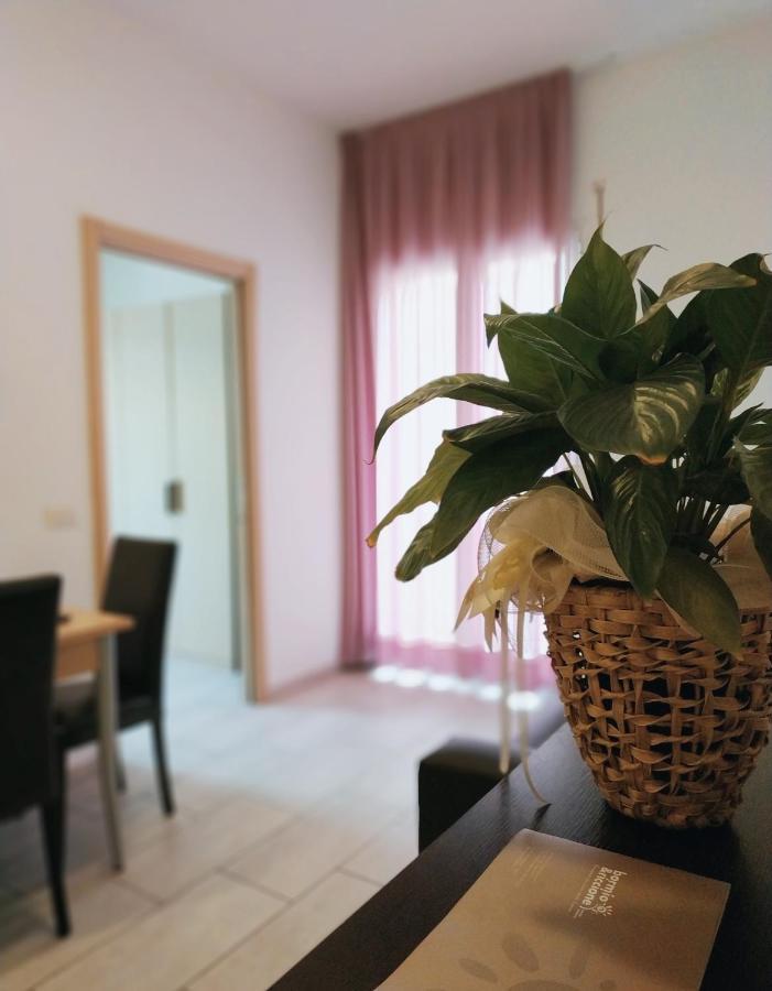 Residence Hotel Rubino Fogliano Marina Zewnętrze zdjęcie
