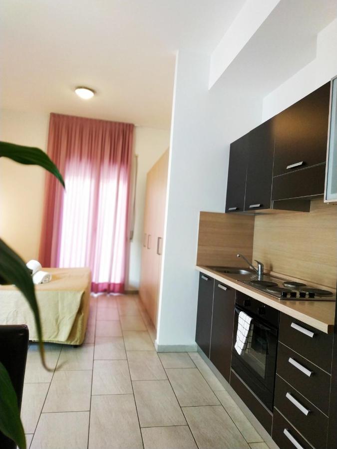 Residence Hotel Rubino Fogliano Marina Zewnętrze zdjęcie